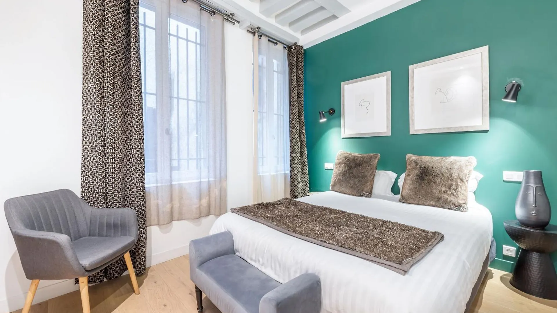 Strata Apartment Paris 0*,